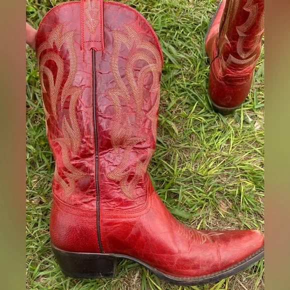 Red Snip Toe Cowboy Boots - Picture 5 of 7